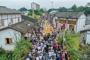 申花锁定胜局！特谢拉世界波破门，谢鹏飞再献助攻